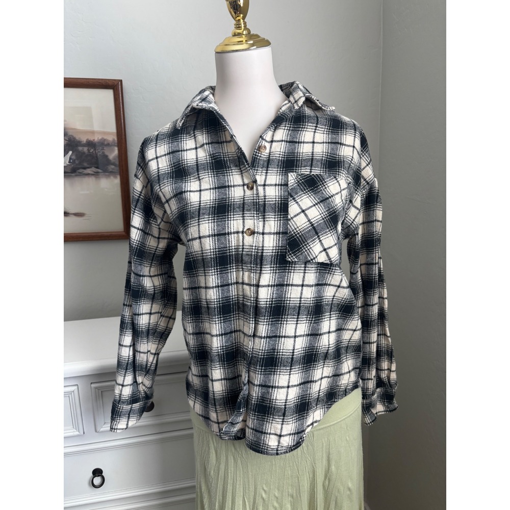 Plaid Flannel Button Down Billabong Black White Checkered Long Sleeve Shirt S